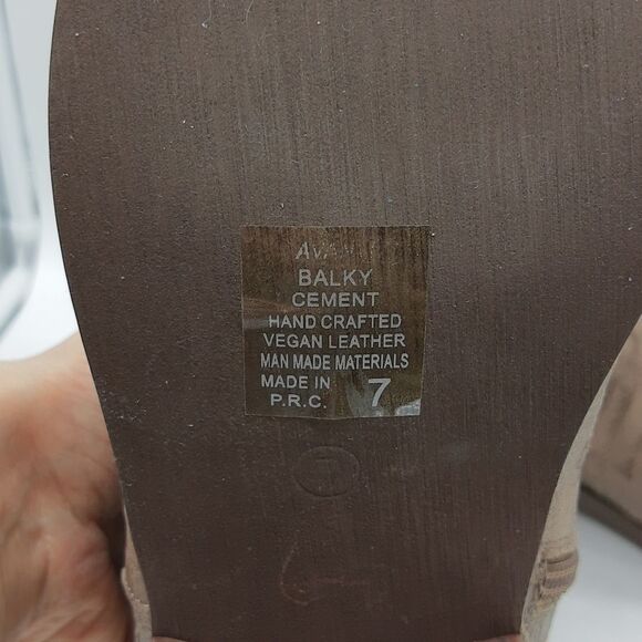 Avanti high Boots size 7 Below the Knee Embossed Taupe Balky Cement color - Picture 4 of 10